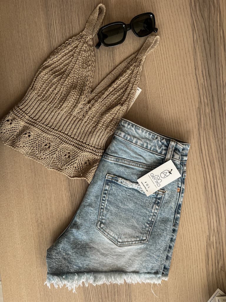 Μπλούζα crop top crochet βαθύ v